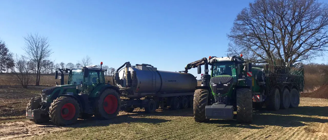 LKW mit Tanksattelauflieger für den Transport flüssiger Wirtschaftsdünger